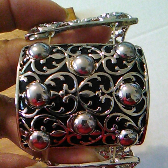 Nwot Silver and Black Bracelet - Picture 8 of 8